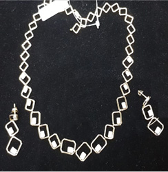 Diamond neckset