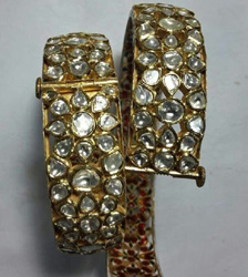 Kundan Bangles